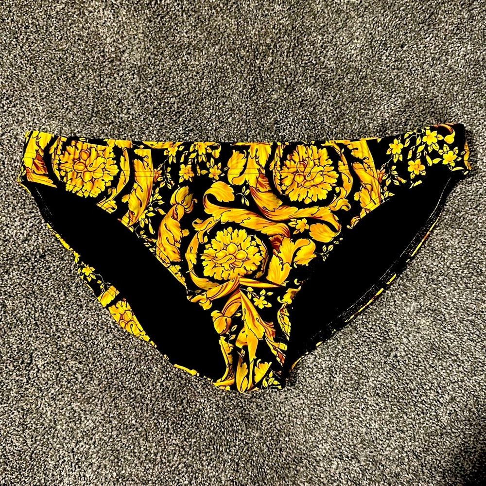 Versace Barocco Swim Briefs 1990 Print for Men, size 4 (Medium)